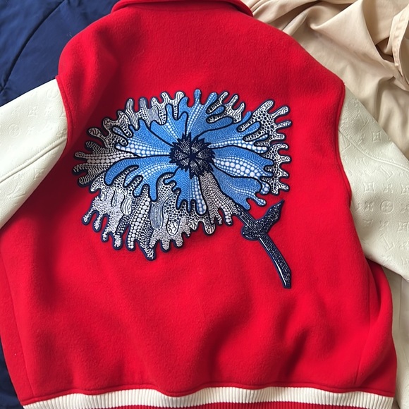 LV x YK Psychedelic Flower Embroidered Varsity Blouson - Picture 6 of 6
